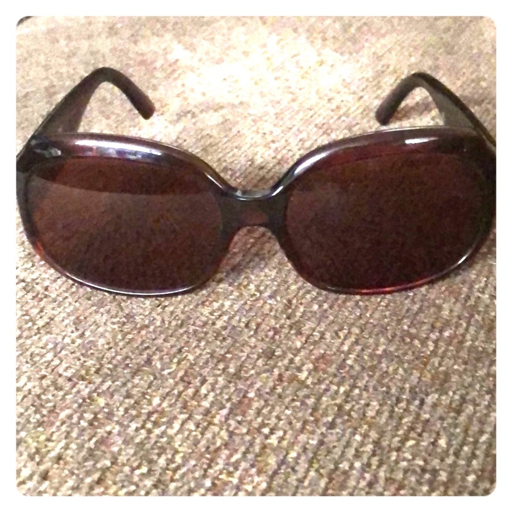 Authentic FENDI Sunnies
